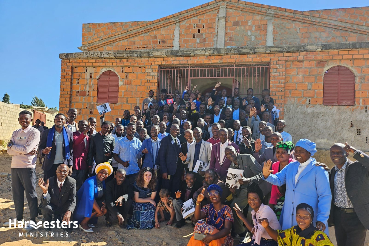 Angola’s Army of God Marches to Plant Churches. Harvesters Ministries